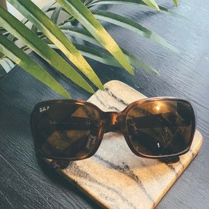 Polarized Ray-Bans 🕶
